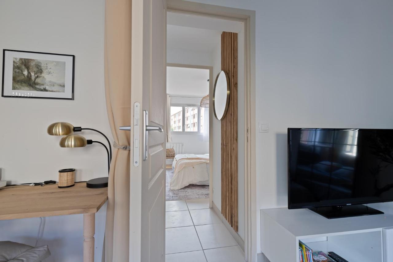 Appartement Spacieux 1 Chambre Parking Gratuit Valence  Exterior photo