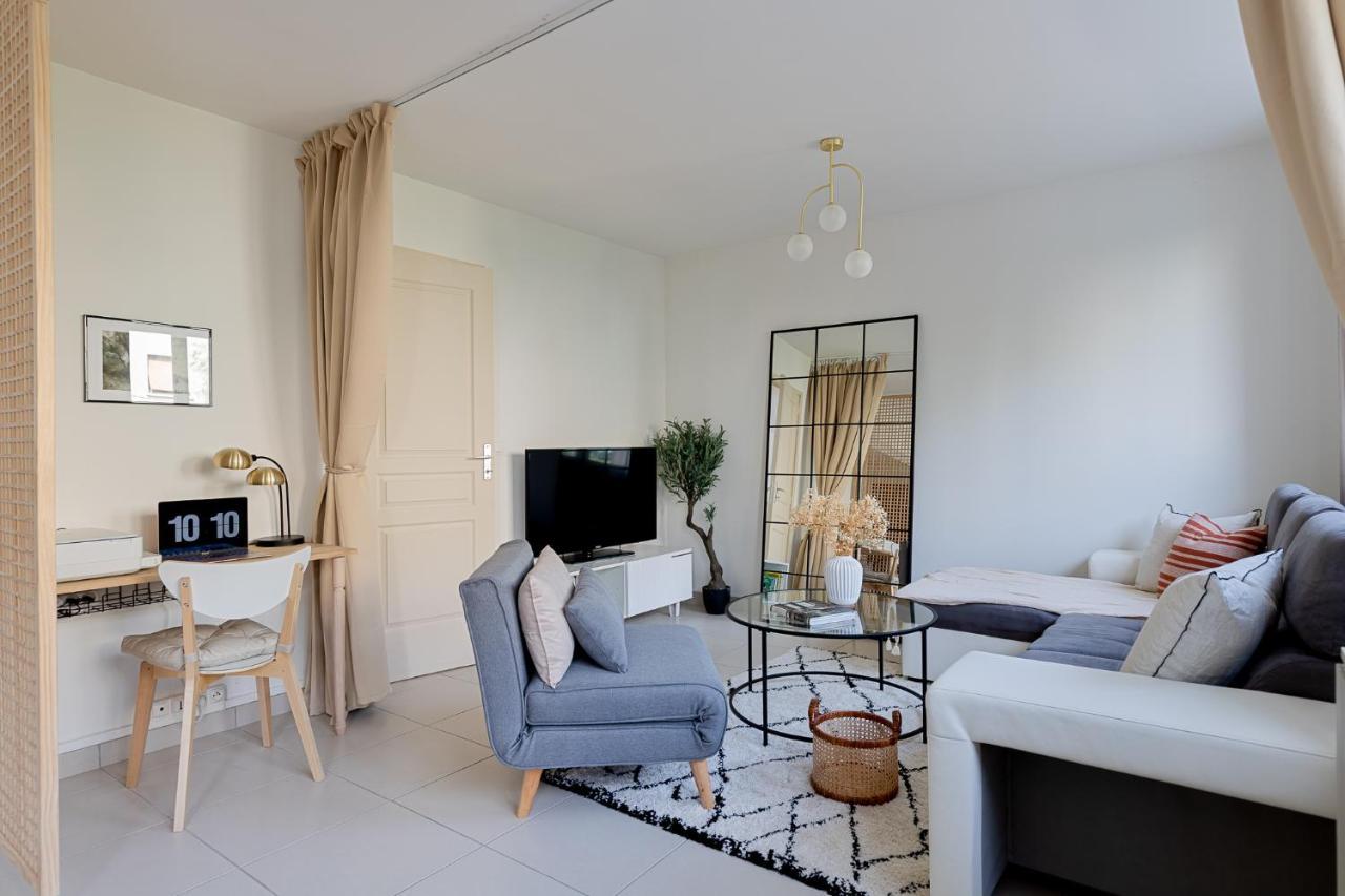 Appartement Spacieux 1 Chambre Parking Gratuit Valence  Exterior photo